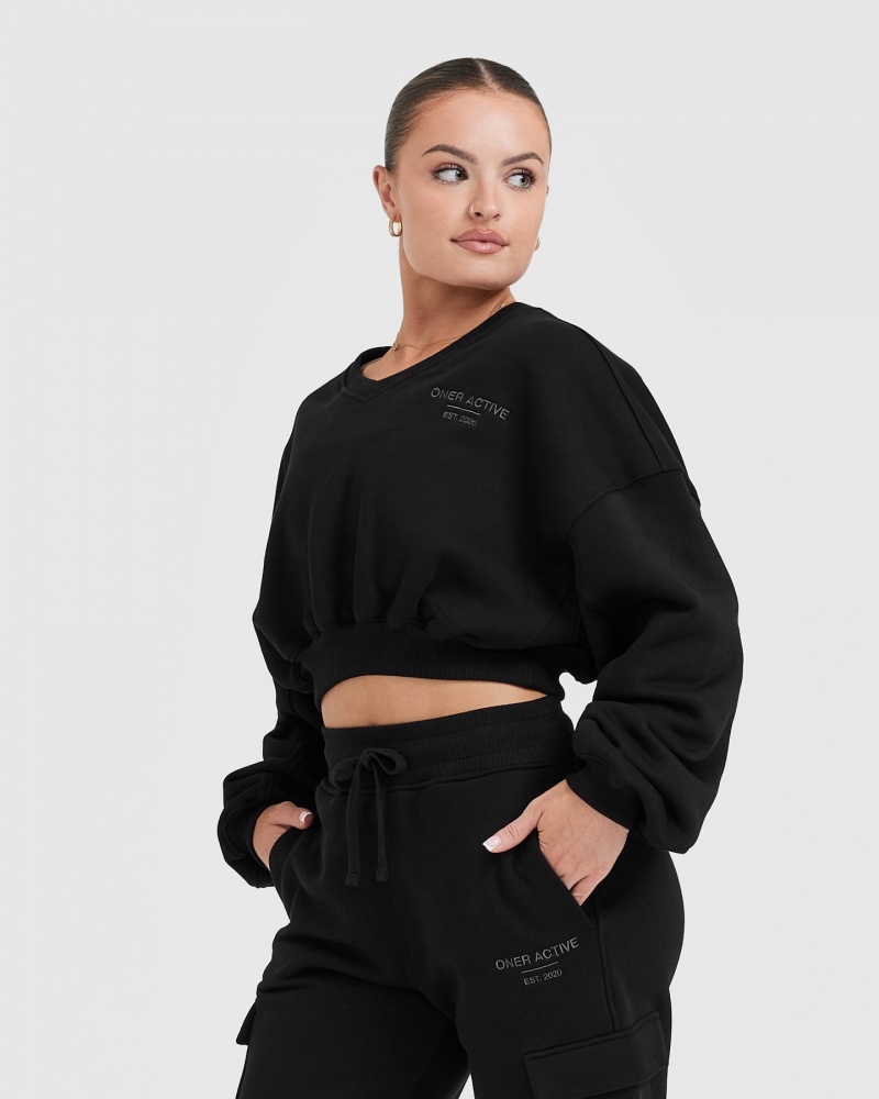 Oner Active All Day Est 2020 Crop V-Neck Sweatshirts Schwarz | ZRYDILF-79