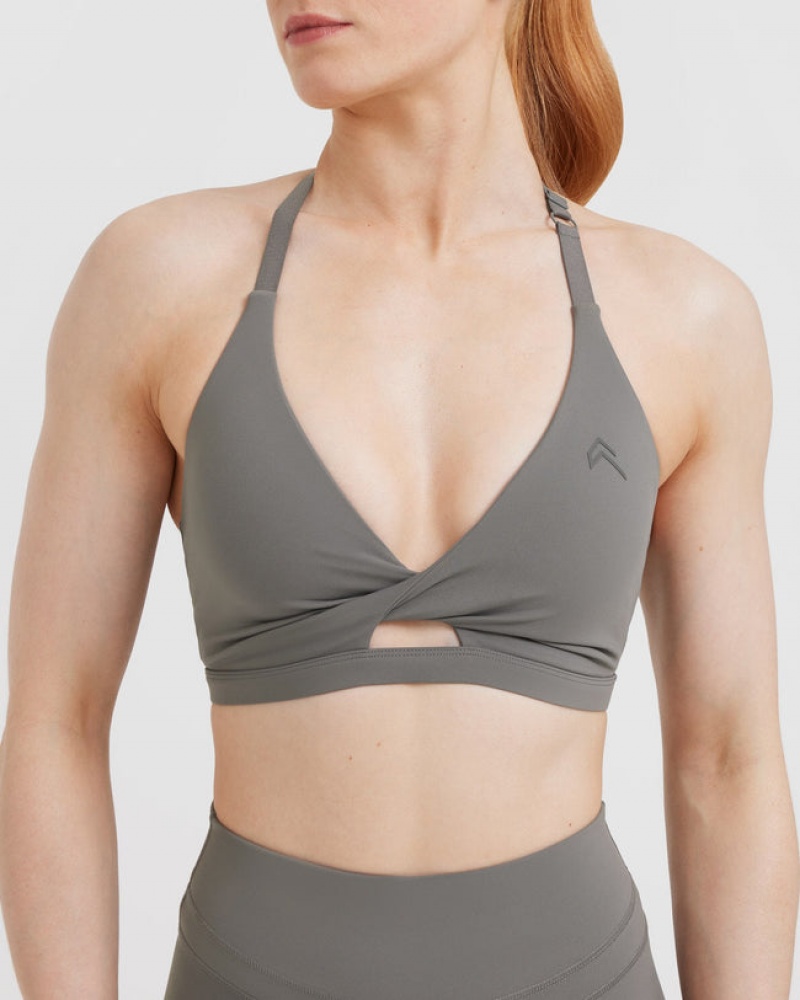 Oner Active Unified Twist Sports Bras Grau | ZOQFARC-07